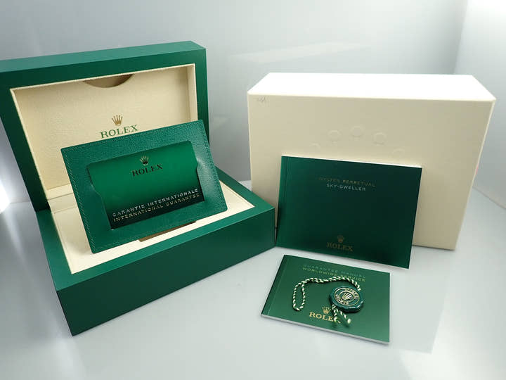 ロレックス スカイドゥエラー Ref.326934 ステンレススチール/ホワイトゴールド ブラック文字盤 ジュビリーブレスレット 美品 LY00L7P0