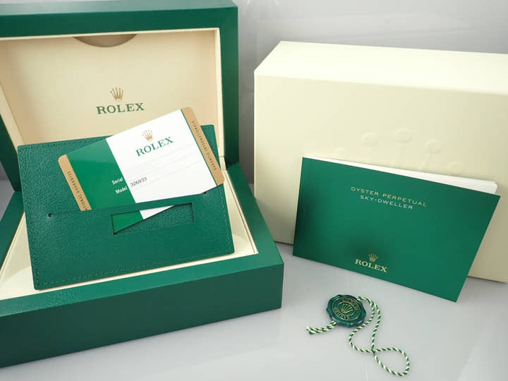 ロレックス スカイドゥエラー Ref.326933 ブラック文字盤 未使用 sky-dweller-23 オイスターブレスレット