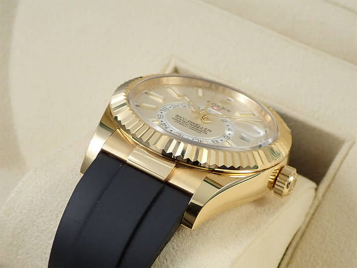 ロレックス スカイドゥエラー Ref.326238 イエローゴールド シルバー文字盤 オイスターフレックス
