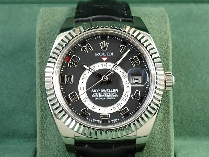 ロレックス スカイドゥエラー Ref.326139 ホワイトゴールド ブラック文字盤 革ベルト 美品 J3LUP412