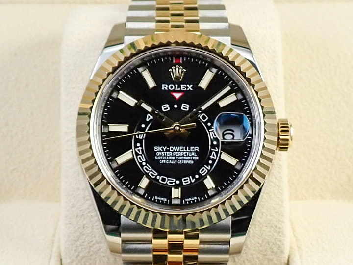 ロレックス スカイドゥエラー Ref.326933 ステンレススチール/イエローゴールド ブラック文字盤 ジュビリーブレスレット 中古 V8FLAWRR