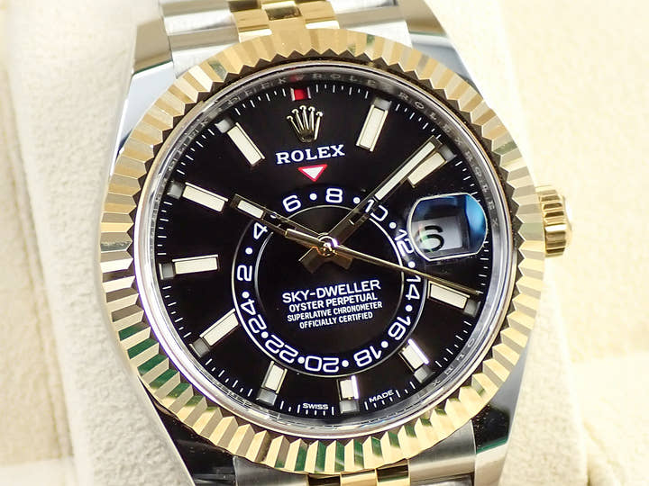 ロレックス スカイドゥエラー Ref.326933 ステンレススチール/イエローゴールド ブラック文字盤 ジュビリーブレスレット 中古 V8FLAWRR