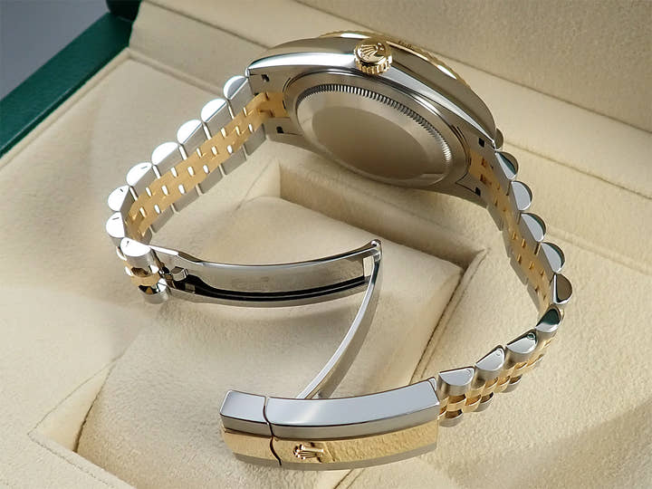 ロレックス スカイドゥエラー Ref.326933 ステンレススチール/イエローゴールド ブラック文字盤 ジュビリーブレスレット 中古 V8FLAWRR