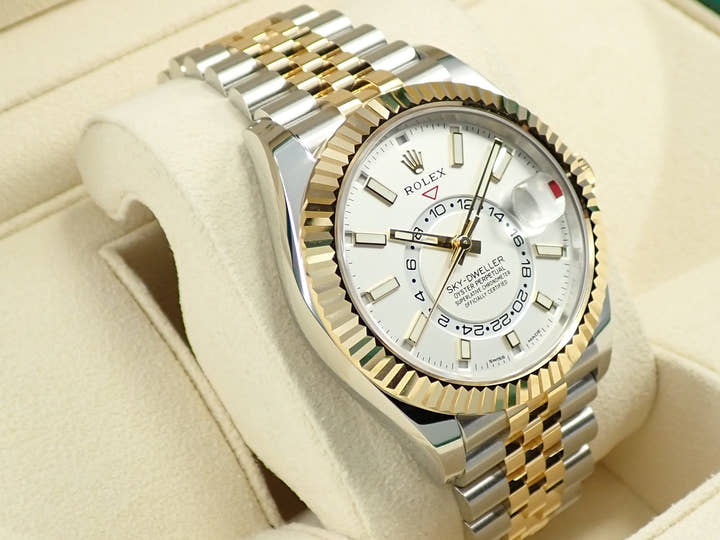 ロレックス スカイドゥエラー Ref.326933 ステンレススチール/イエローゴールド ホワイト文字盤 ジュビリーブレスレット 未使用 M5828091