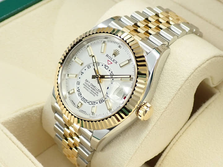 ロレックス スカイドゥエラー Ref.326933 ステンレススチール/イエローゴールド ホワイト文字盤 ジュビリーブレスレット 未使用 M5828091