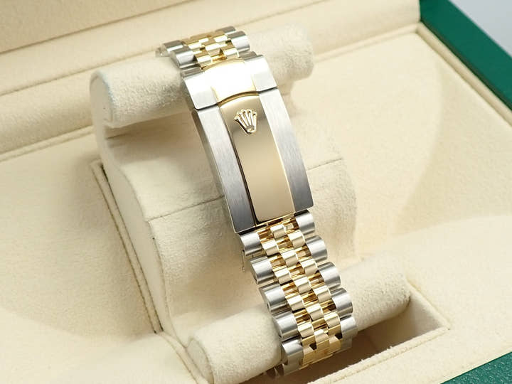 ロレックス スカイドゥエラー Ref.326933 ステンレススチール/イエローゴールド ホワイト文字盤 ジュビリーブレスレット 未使用 M5828091