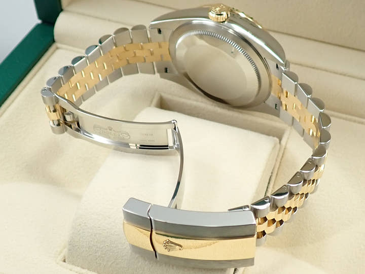 ロレックス スカイドゥエラー Ref.326933 ステンレススチール/イエローゴールド ホワイト文字盤 ジュビリーブレスレット 未使用 M5828091