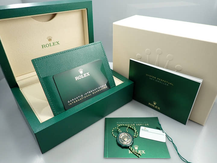 ロレックス スカイドゥエラー Ref.326933 ステンレススチール/イエローゴールド ホワイト文字盤 ジュビリーブレスレット 未使用 M5828091