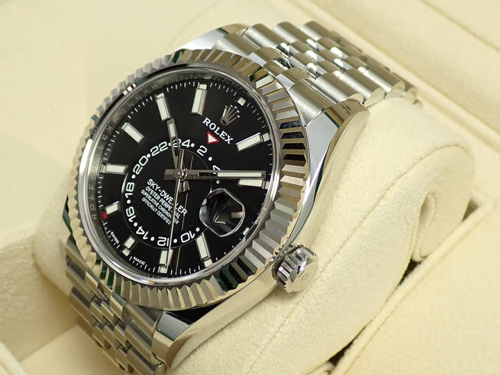 ロレックス スカイドゥエラー Ref.326934 ステンレススチール/ホワイトゴールド ブラック文字盤 ジュビリーブレスレット 未使用 269X3XHZ