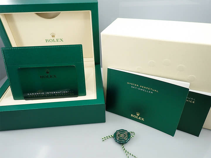 ロレックス スカイドゥエラー Ref.326933 ステンレススチール/イエローゴールド ホワイト文字盤 ジュビリーブレスレット 美品 6YJ606UM