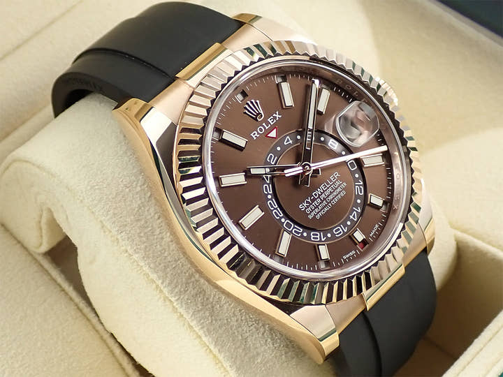 ロレックス スカイドゥエラー Ref.326235 エバーローズゴールド チョコレート文字盤 オイスターフレックス