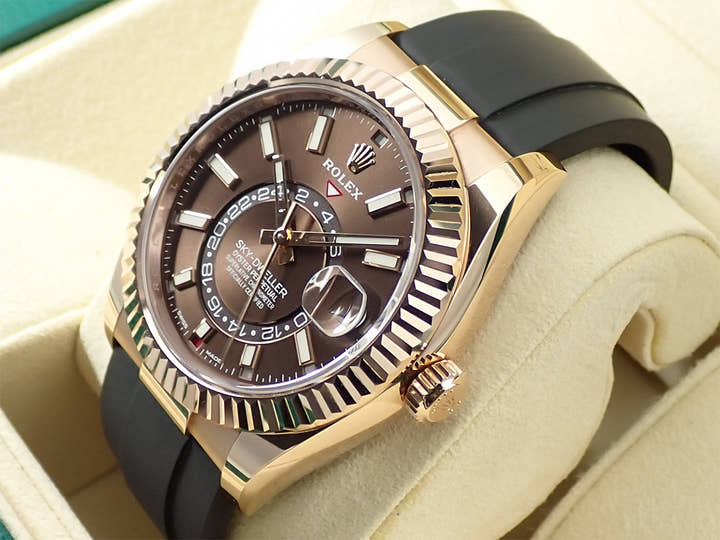 ロレックス スカイドゥエラー Ref.326235 エバーローズゴールド チョコレート文字盤 オイスターフレックス