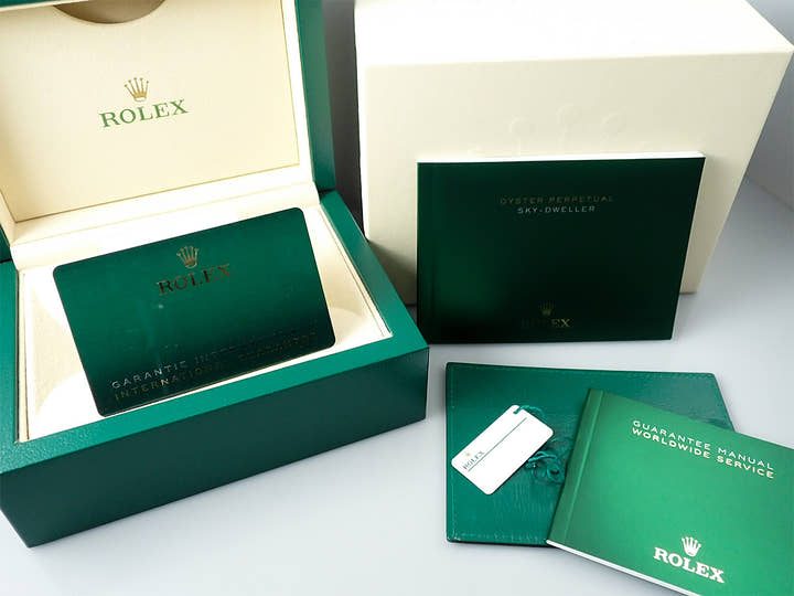 ロレックス スカイドゥエラー Ref.326235 エバーローズゴールド チョコレート文字盤 オイスターフレックス