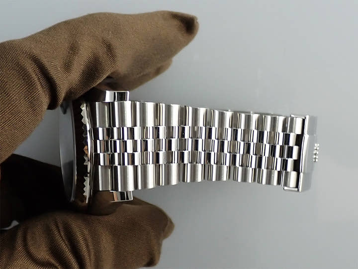 ロレックス スカイドゥエラー Ref.326934 ステンレススチール/ホワイトゴールド ブルー文字盤 ジュビリーブレスレット 中古 0ZYR3YS6