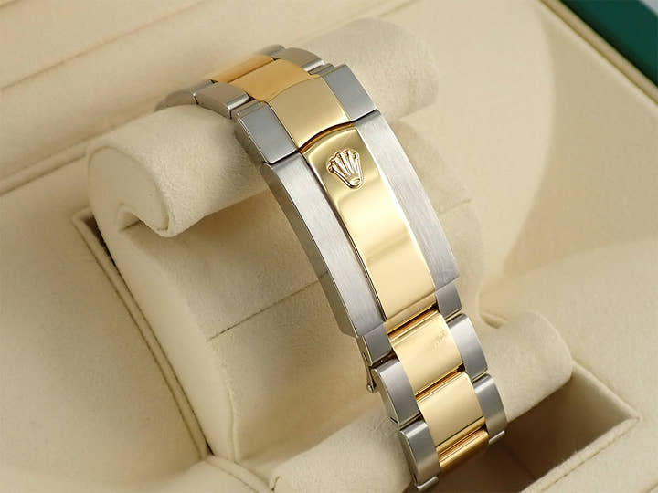 ロレックス スカイドゥエラー Ref.326933 ステンレススチール/イエローゴールド シャンパン文字盤 オイスターブレスレット