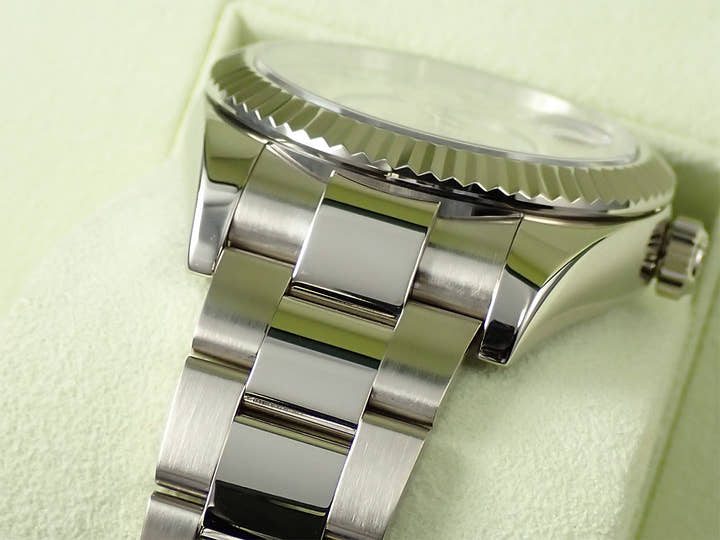 ロレックス スカイドゥエラー Ref.326939 ホワイトゴールド アイボリー文字盤 オイスターブレスレット