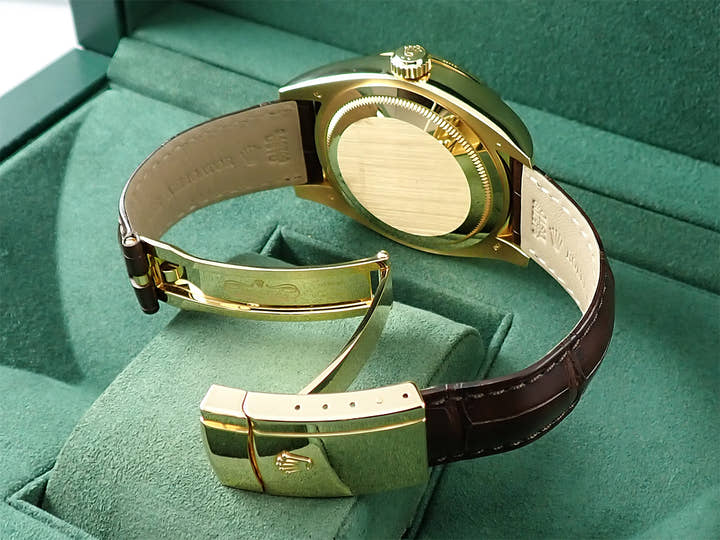 ロレックス スカイドゥエラー Ref.326138 イエローゴールド シルバー文字盤 革ベルト 美品 0S906976