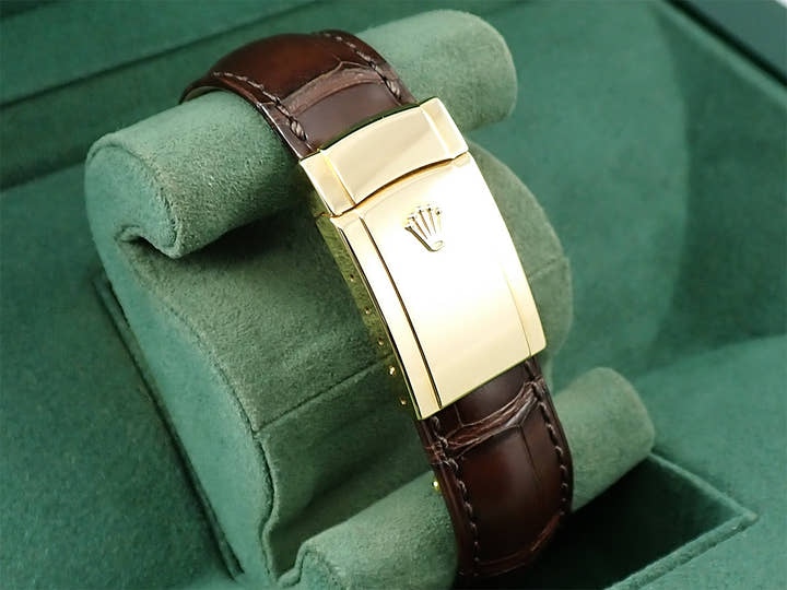 ロレックス スカイドゥエラー Ref.326138 イエローゴールド シルバー文字盤 革ベルト 美品 0S906976