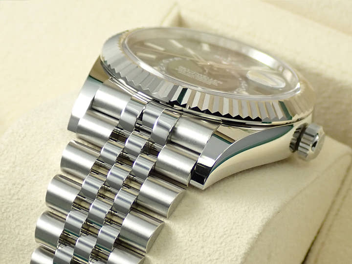 ロレックス スカイドゥエラー Ref.326934 ステンレススチール/ホワイトゴールド ブルー文字盤 ジュビリーブレスレット 美品 85TZRLRF