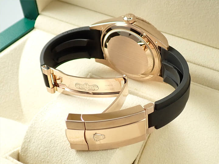 ロレックス スカイドゥエラー Ref.326235 エバーローズゴールド スレート文字盤 オイスターフレックス