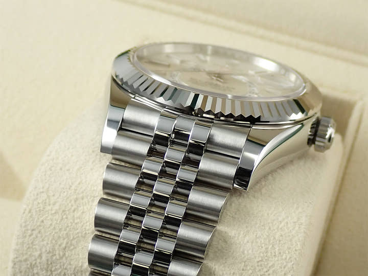 ロレックス スカイドゥエラー Ref.336934 ステンレススチール/ホワイトゴールド ホワイト文字盤 ジュビリーブレスレット 未使用 4KJAUZUS