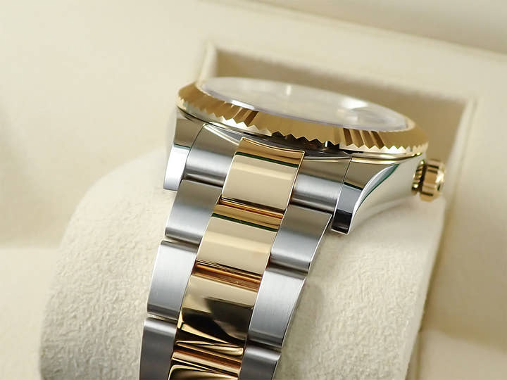 ロレックス スカイドゥエラー Ref.336933 ステンレススチール/イエローゴールド ブライトブラック文字盤 オイスターブレスレット