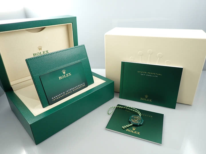 ロレックス スカイドゥエラー Ref.326933 ステンレススチール/イエローゴールド シルバー文字盤 ジュビリーブレスレット