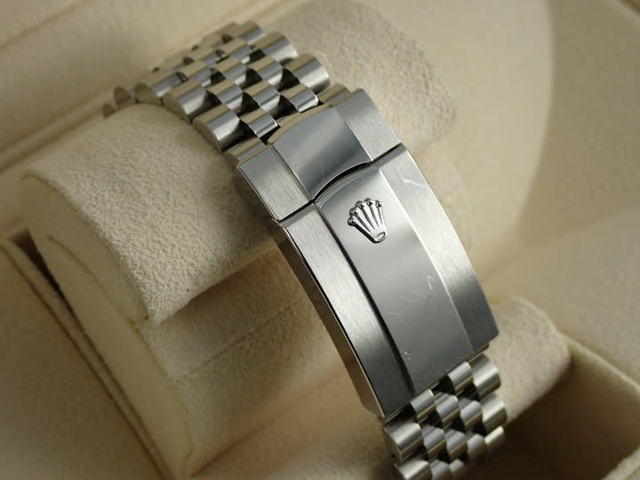 ロレックス スカイドゥエラー Ref.326934 ステンレススチール/ホワイトゴールド ブルー文字盤 ジュビリーブレスレット 中古 K8623904