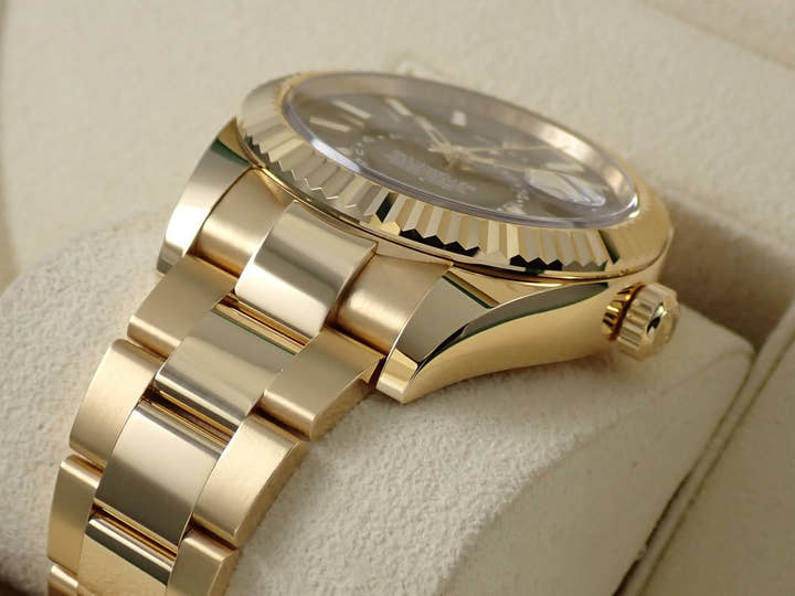 ロレックス スカイドゥエラー Ref.326938 イエローゴールド ブラック文字盤 オイスターブレスレット