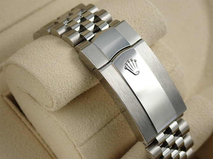 ロレックス スカイドゥエラー Ref.326934 ステンレススチール/ホワイトゴールド ホワイト文字盤 ジュビリーブレスレット 美中古 AL389192