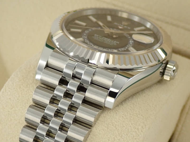 ロレックス スカイドゥエラー Ref.336934 ステンレススチール/ホワイトゴールド ブルー文字盤 ジュビリーブレスレット 極美品 Z7860VM5