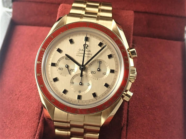 オメガ スピードマスター Ref.310.60.42.50.99.001 イエロー文字盤 中古 speed-master-52