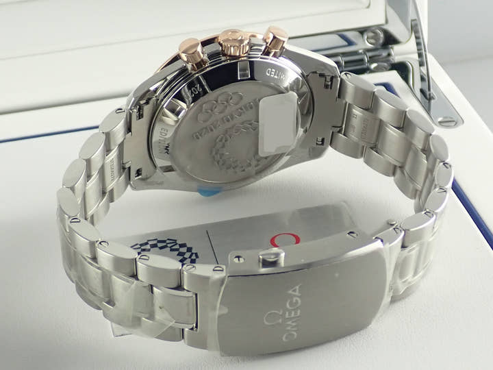 オメガ スピードマスター クロノグラフ Ref.522.20.42.30.06.001 グレー文字盤 未使用 speed-master-56