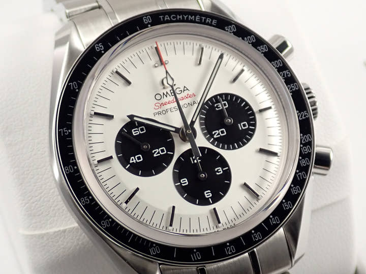 オメガ スピードマスター クロノグラフ 42mm 東京2020 リミテッド エディション Ref.522.30.42.30.04.001 シルバー文字盤 未使用 FK5F71KV