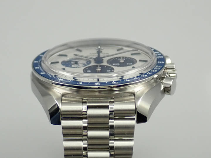 オメガ スピードマスター シルバースヌーピーアワード アポロ13号 50周年記念 Ref.310.32.42.50.02.001 シルバー文字盤 極美品 MK5H07JT