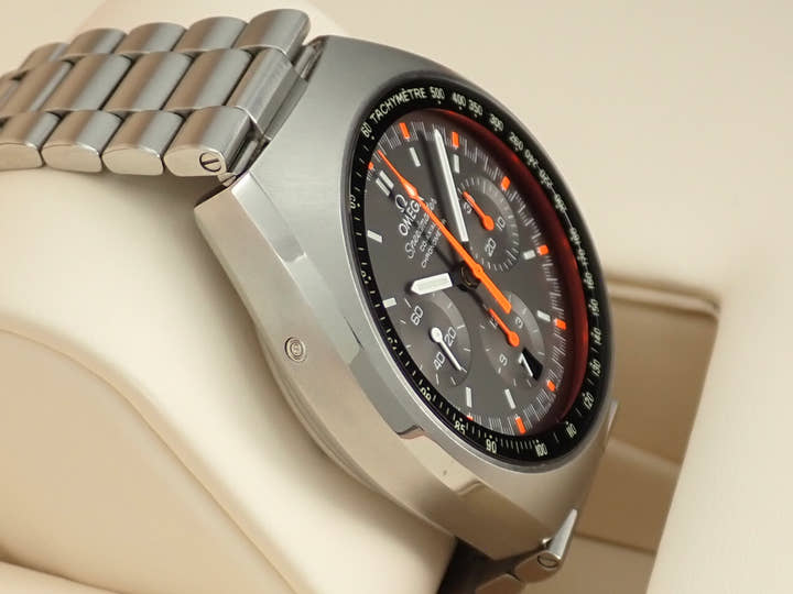 オメガ スピードマスター MARK I I コーアクシャル クロノメーター クロノグラフ Ref.327.10.43.50.06.001 グレー文字盤 中古 T031C793