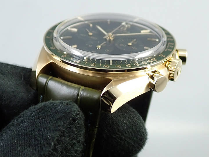 オメガ スピードマスター ムーンウォッチ プロフェッショナル コーアクシャル マスター クロノメーター クロノグラフ 42MM Ref.310.63.42.50.10.001 グリーン文字盤 未使用 80LPT4R2