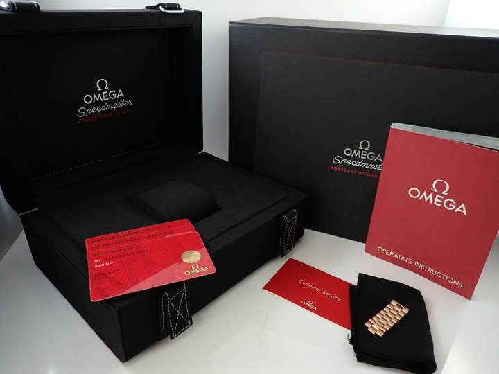 OMEGA Speedmaster Moonwatch Professional Co-Axial Master Chronometer Chronograph 42MM <Warranty, Box, etc.>