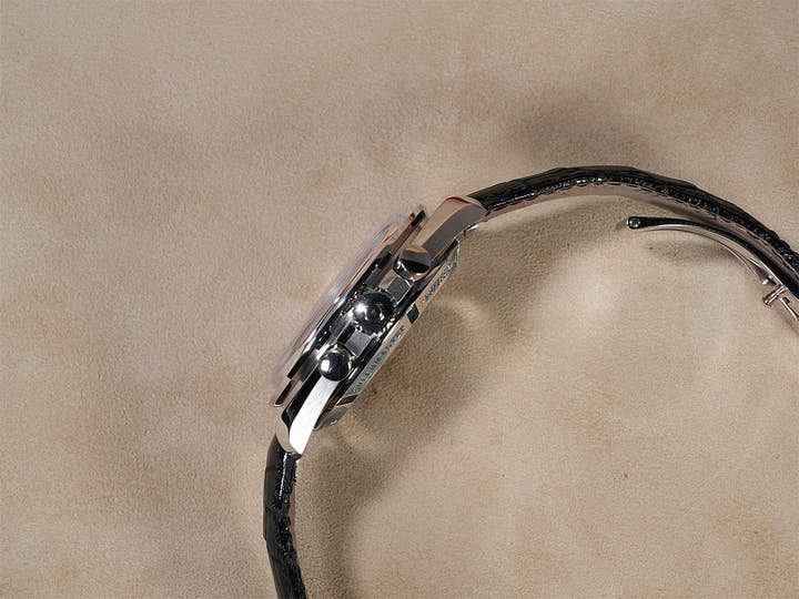 オメガ スピードマスター プロフェッショナル アポロ11号 25周年記念モデル Ref.3097.3 スケルトン文字盤 美中古 W8U4APCM