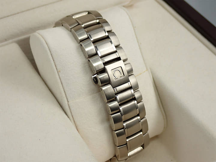 オメガ スピードマスター ブロードアロー Ref.3152.3 シルバー文字盤 中古 55R0HAKS