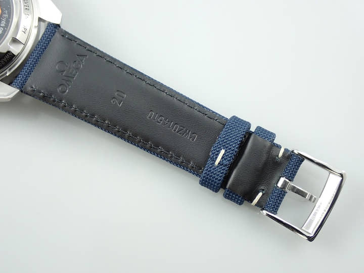 オメガ スピードマスター 記念モデル コーアクシャル マスター クロノメーター クロノグラフ 42MM Ref.310.32.42.50.02.001 シルバー文字盤 未使用 AX7A5WSP