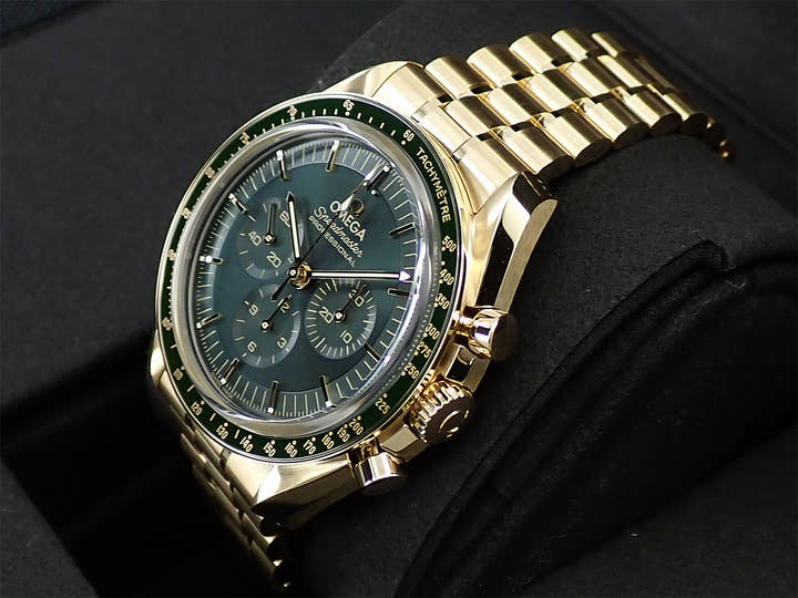 オメガ スピードマスター ムーンウォッチ プロフェッショナル コーアクシャル マスター クロノメーター クロノグラフ 42MM Ref.310.60.42.50.10.001 グリーン文字盤 未使用 A362C0YY