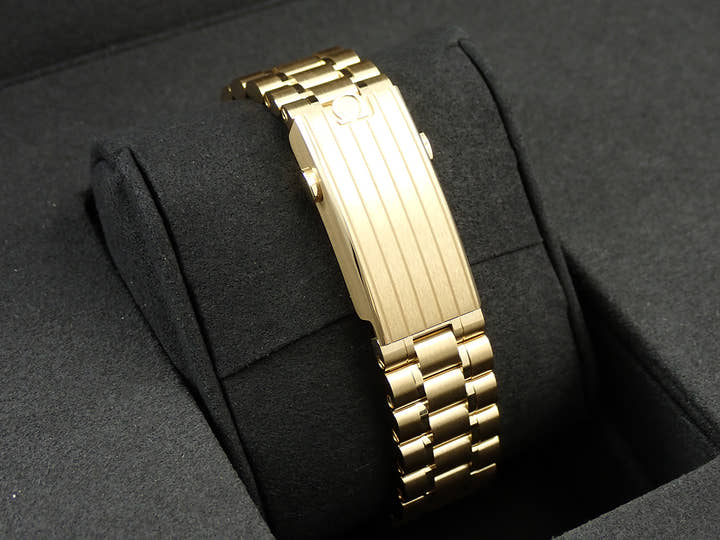 オメガ スピードマスター ムーンウォッチ プロフェッショナル コーアクシャル マスター クロノメーター クロノグラフ 42MM Ref.310.60.42.50.10.001 グリーン文字盤 未使用 YY8H76PP