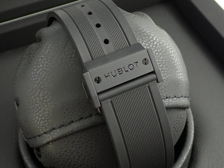 ウブロ スピリット オブ ビッグ・バン ブラックマジック Ref.641.CI.0173.RX スケルトン文字盤 美品 48070T40