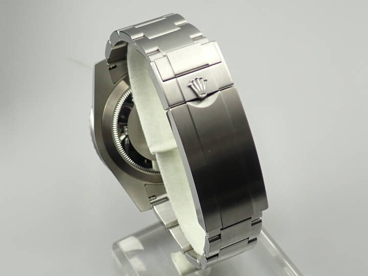 Rolex Submariner Date Ref. 116610LV Stainless Steel Green Dial