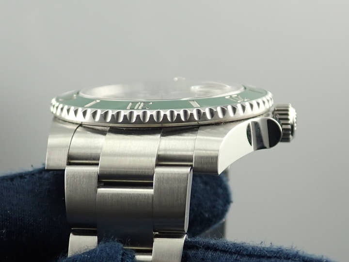 Rolex Submariner Date Ref. 116610LV Stainless Steel Green Dial