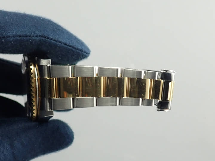 Rolex Submariner Date Ref. 16613 Stainless Steel/Yellow Gold Blue Dial