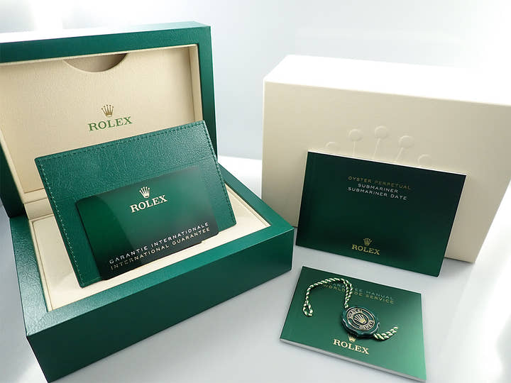 Rolex Submariner Date <Warranty, Box, etc.>