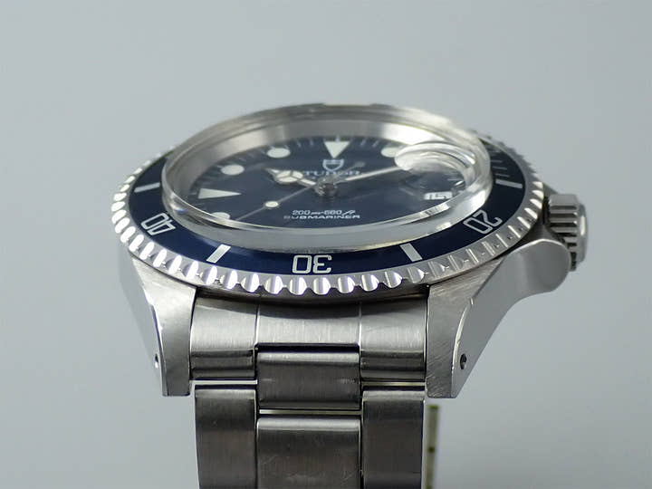 チューダー(チュードル) サブマリーナー Ref.79090 ブルー文字盤 中古 MLSS6APR