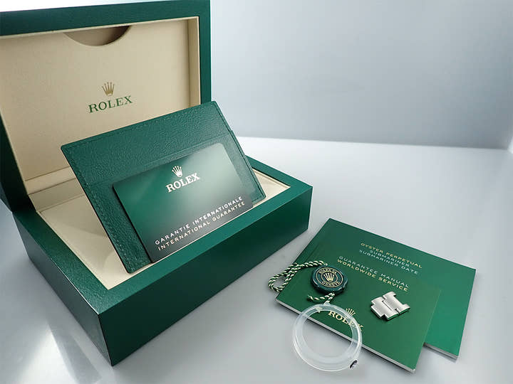 ロレックス サブマリーナー デイト Ref.116610LN ステンレススチール ブラック文字盤